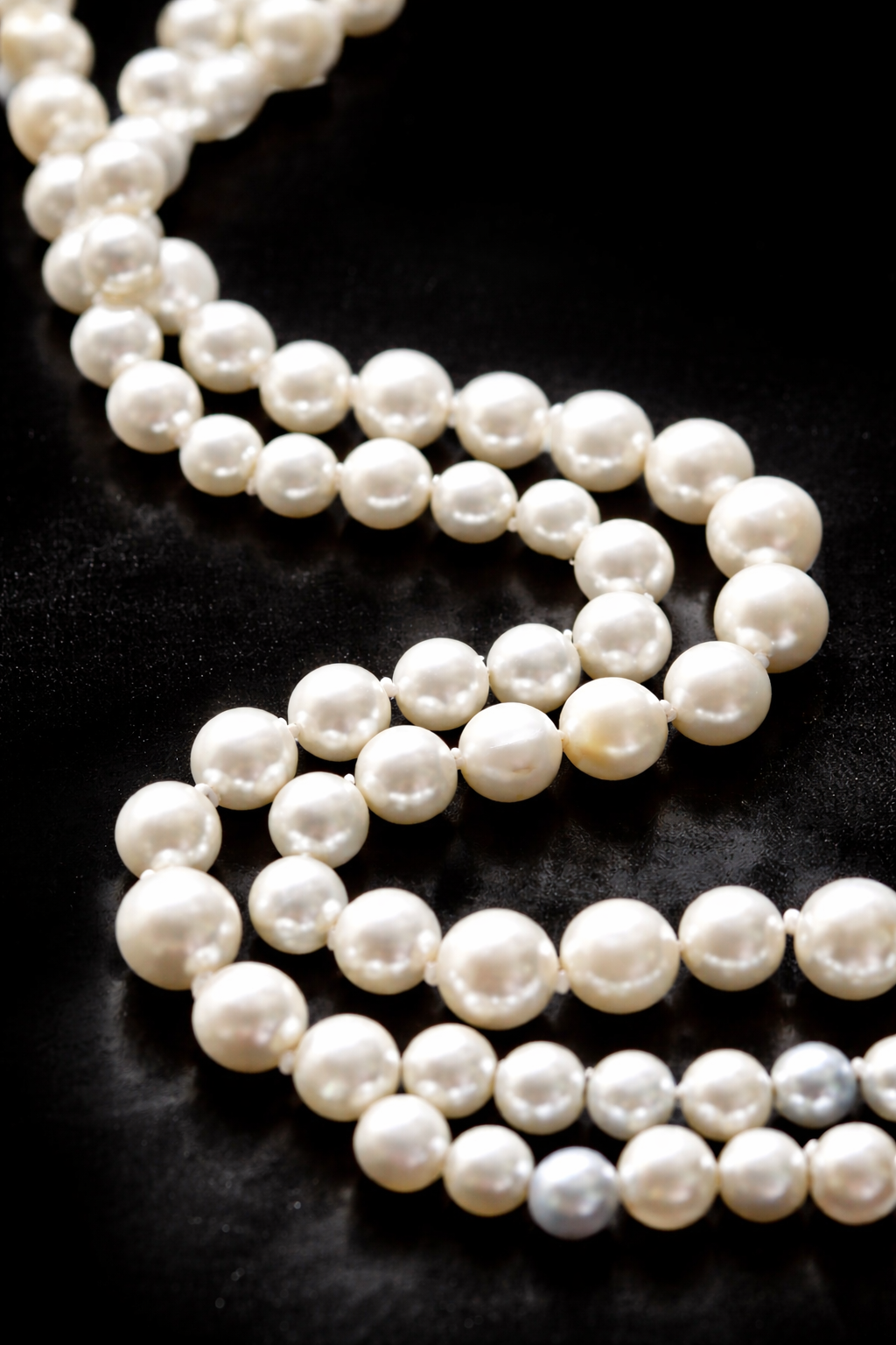 perles-blanches-femme